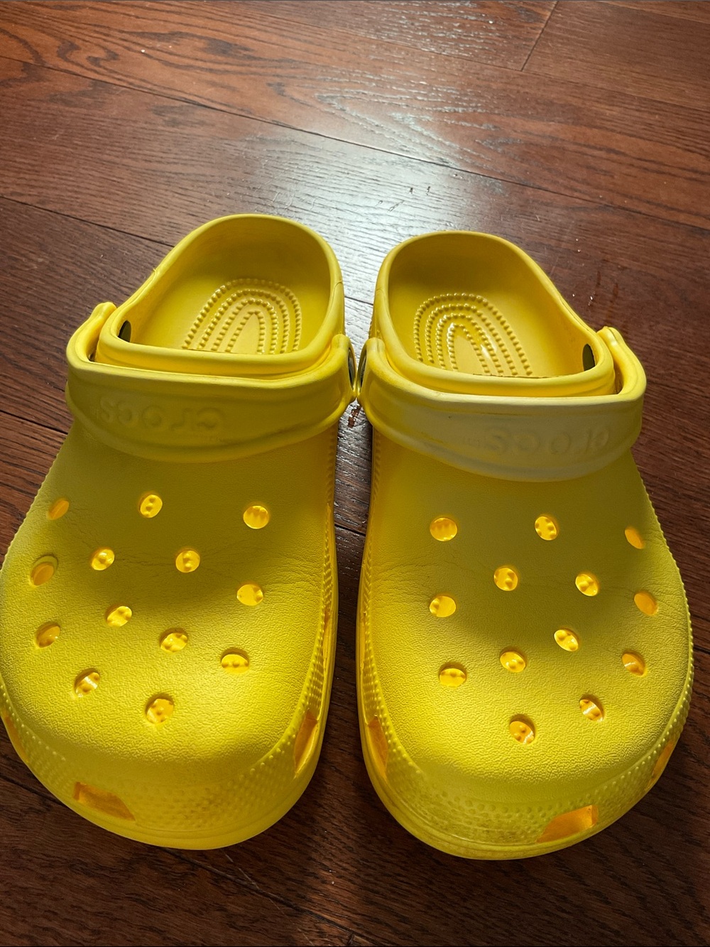 Yellow crocs ★ - Picture 2 of 6